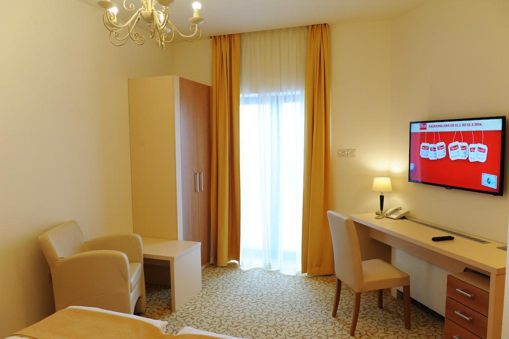 Hotel Gallus Sesvete Exterior foto